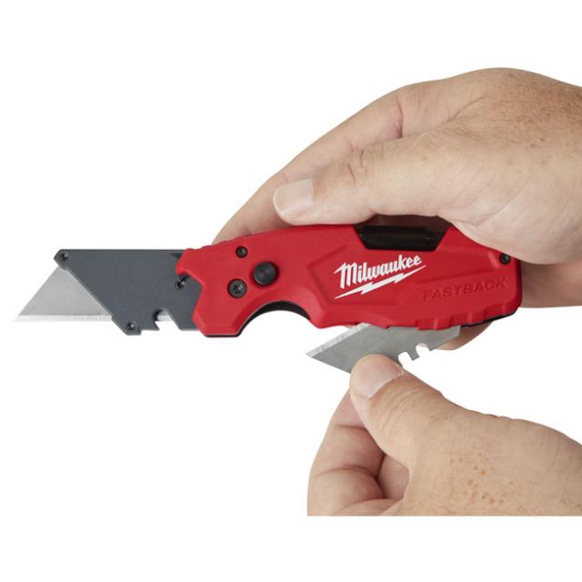 Milwaukee FASTBACK 6in1 Folding Utility Knife Milwaukee FASTBACK 6in1 Folding Utility Knife