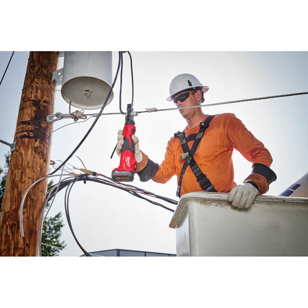 Milwaukee M18 FORCE LOGIC 6T Latched Linear Utility Crimper - GME