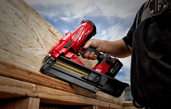 Milwaukee M18 FUEL 21 Degree Framing Nailer from GME Supply