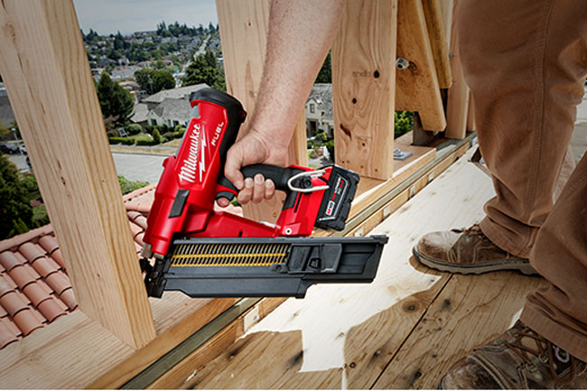 Milwaukee M18 FUEL 21 Degree Framing Nailer from GME Supply