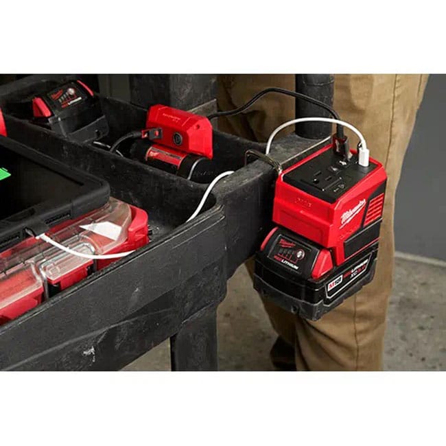 Milwaukee M18 TOPOFF 175W Power Supply