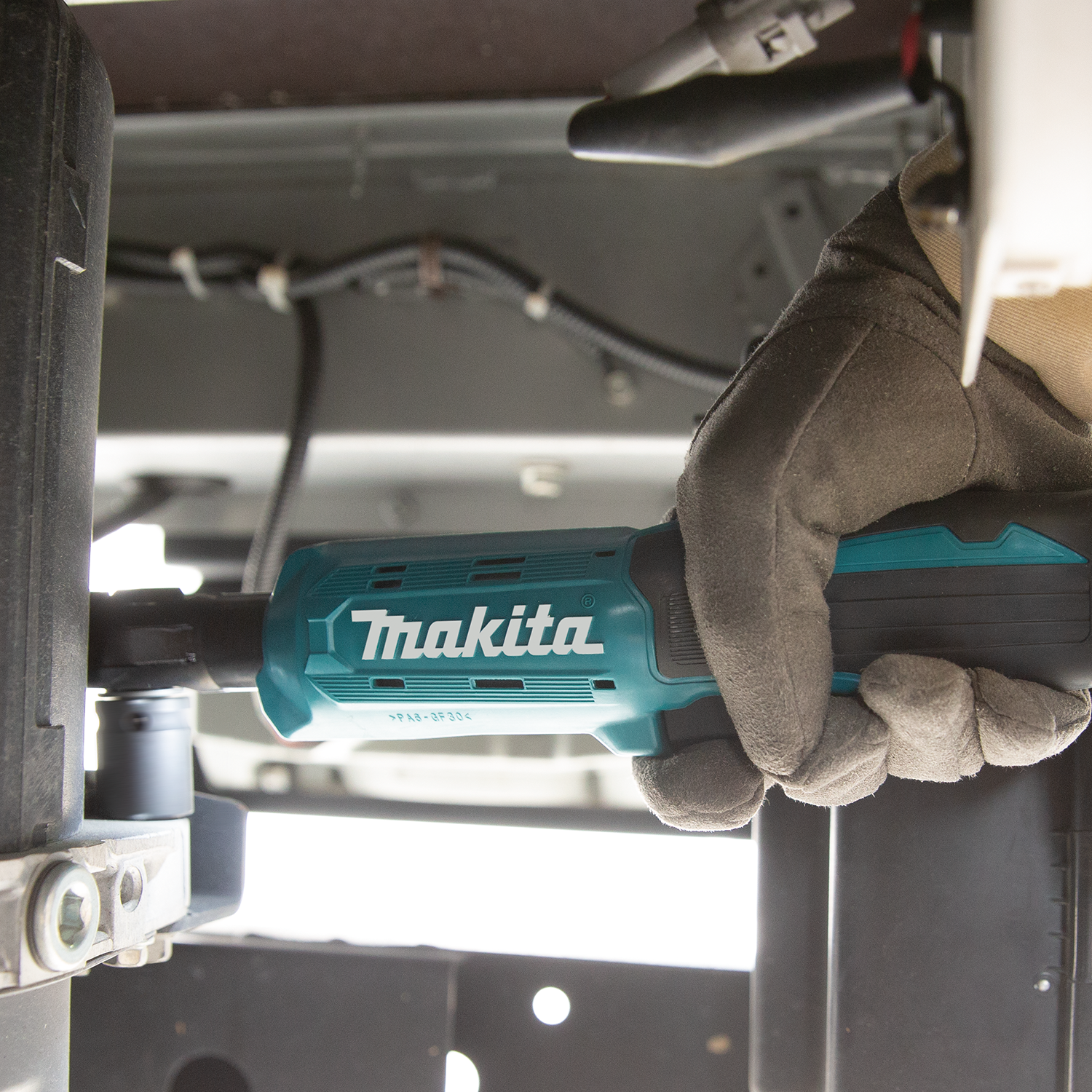 Makita 18V LXT Cordless 3/8 Inch x 1/4 Inch Square Driver Ratchet (Tool Only) from GME Supply